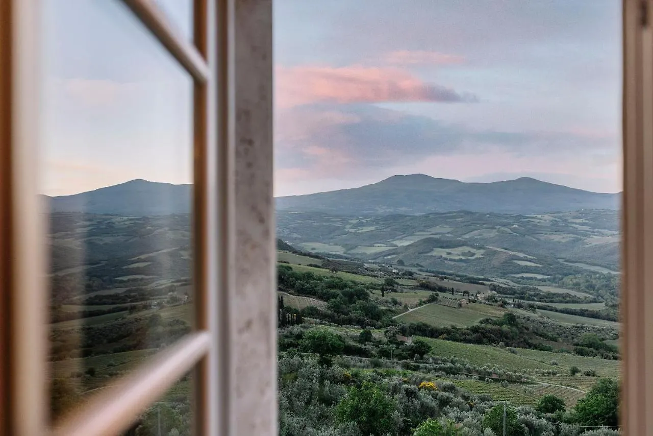 Corte Francigena Montalcino 0*,