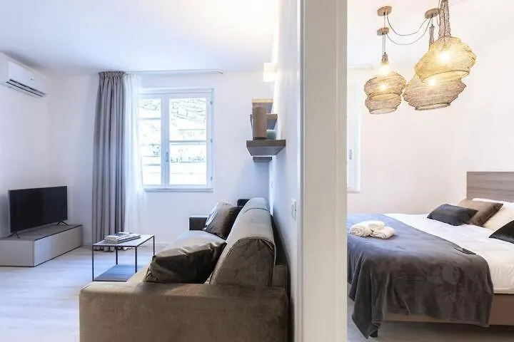 Corte Francigena Montalcino Apartment